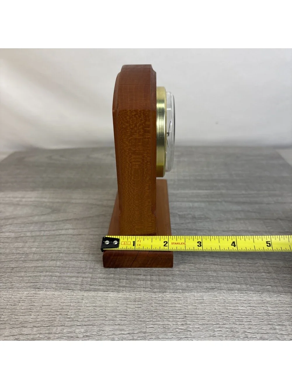 Vintage Solid Wood Mantel / Desk Quartz Clock – Made in USA